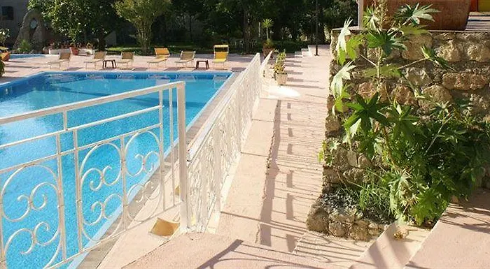 Silica 3* סן לוצ'ידו